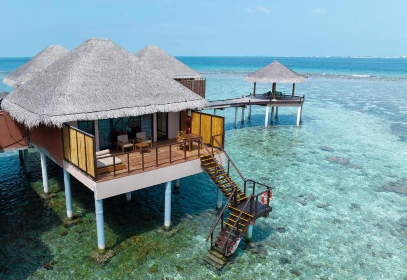 Why Booking with a Maldives Travel Agent Is Better Than Going Solo