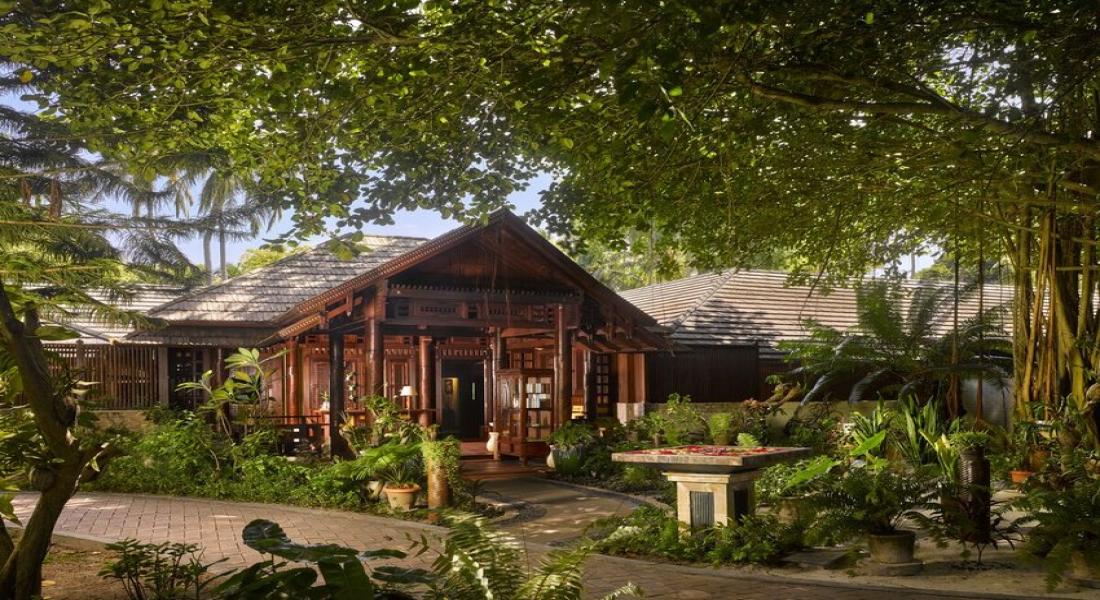 Royal Island Resort and Spa Maldives